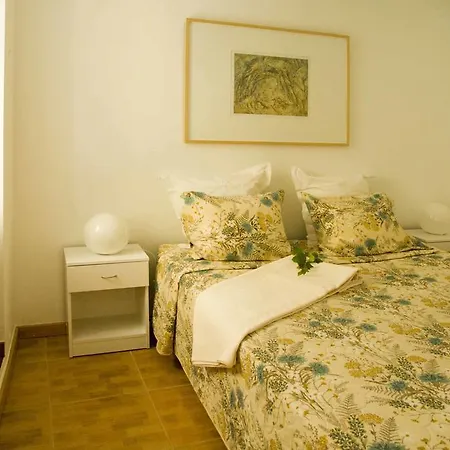 Cosy Flat In Historic Downtown Apartament Lizbona